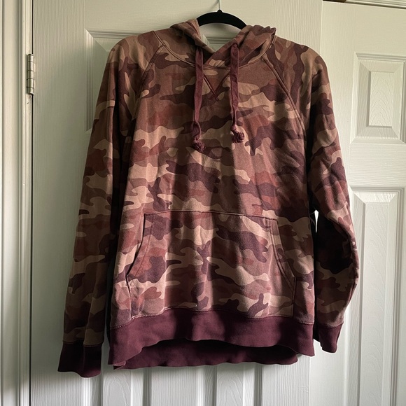 Pink camouflage light weight pull over hoodie - Picture 3 of 4